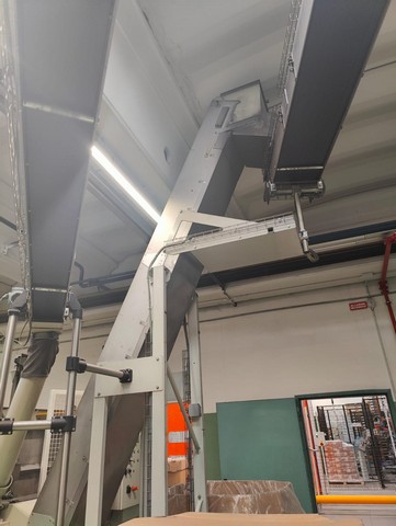 Linea di imbottigliamento CSD PET 25.500 bph Krones Usata 23