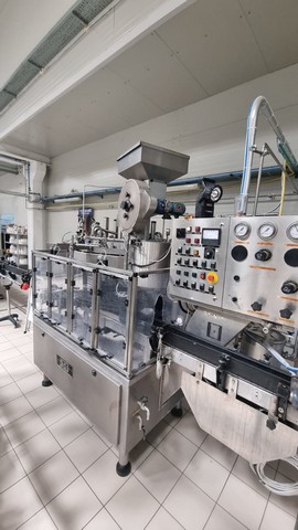 Monoblocco di riempimento B.C 24.6 Isobarico Usato 3