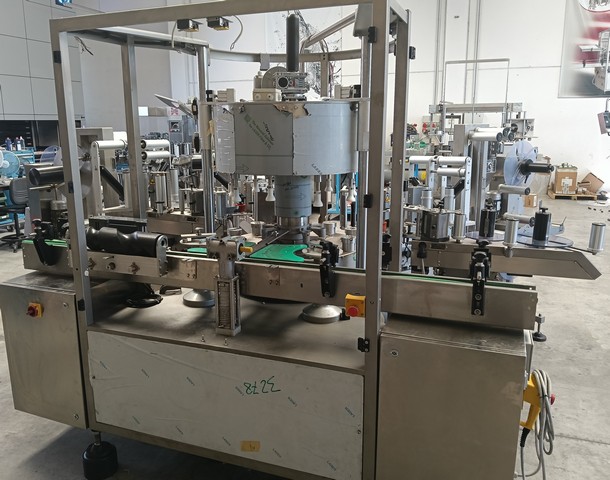 Etichettatrice Axtra 720-H9-SA4 8.000 bph usata
