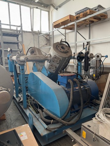 Booster Neuman HP 220 Usato