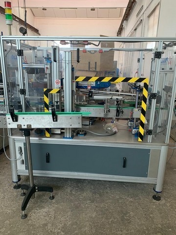 Etichettatrice lineare Packlab adesiva 12.000 bph Usata 4