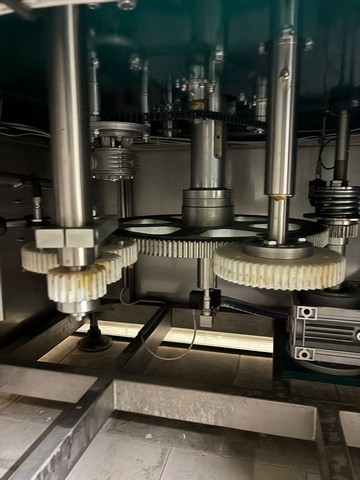 Monoblocco di riempimento Lattine Cime Careddu 9.6.1 Usato