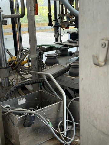 Used Kosme Labeller 8T CE CO 5S Adhesive 5.000 bph 8