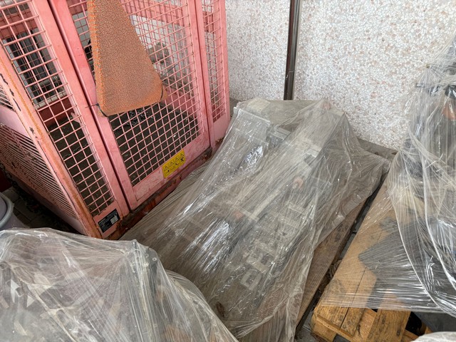 Used Kosme Labeller 8T CE CO 5S Adhesive 5.000 bph 19