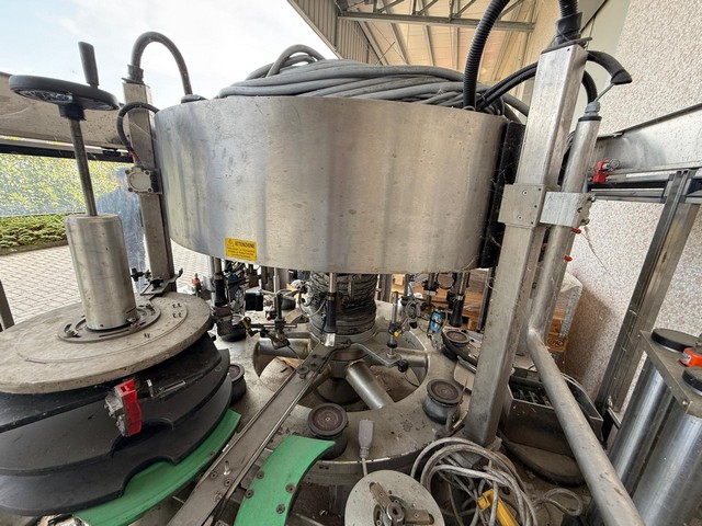 Used Kosme Labeller 8T CE CO 5S Adhesive 5.000 bph 11