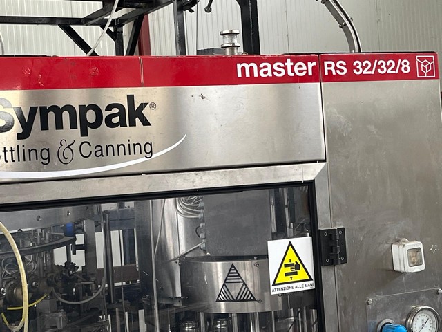Linea di imbottigliamento BC PET 8.000 bph Usata 6