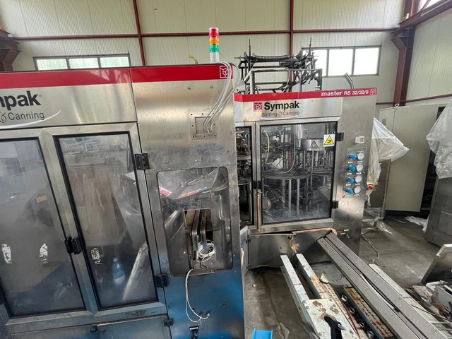 Linea di imbottigliamento BC PET 8.000 bph Usata 7