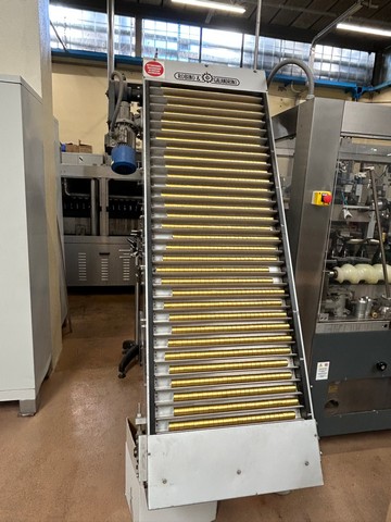 Capsulatrice Robino&Galandrino Astra F 6 Usata 3