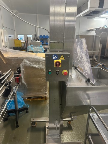 Elevatore Tappi 3.000 bph Marmoinox 2016 Usato 2