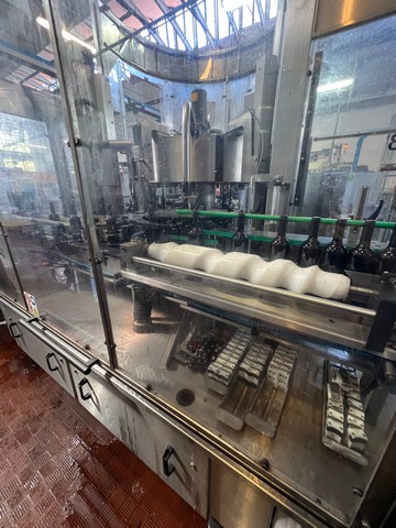 Linea di imbottigliamento isobarica spumante 9.000 bph Usata 10