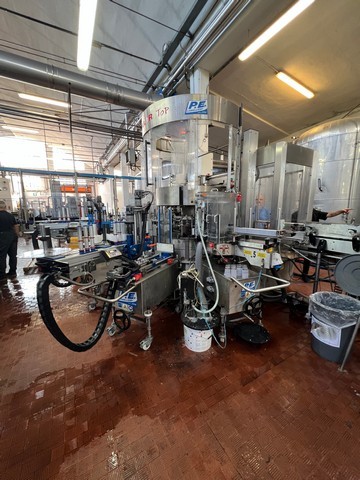 Linea di imbottigliamento isobarica spumante 9.000 bph Usata 11