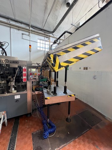 Linea di imbottigliamento isobarica spumante 9.000 bph Usata