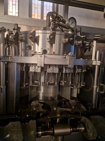 Used Filling Monoblock 16.20.1 Isobaric 2.000 bph 8