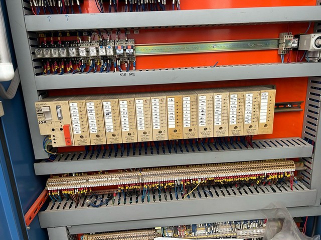 Used Depalletizer Manzini Comaco Da-700BL 2