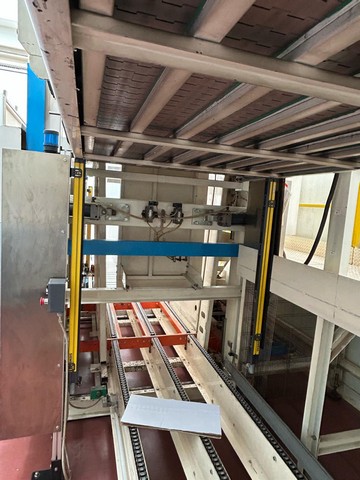Used Depalletizer Manzini Comaco Da-700BL 17