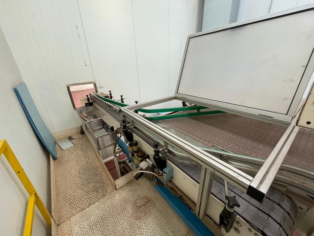 Used Depalletizer Manzini Comaco Da-700BL 19