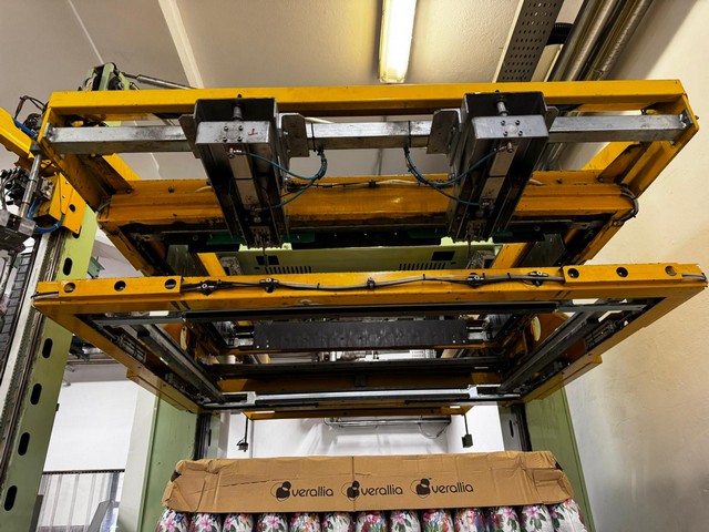 Used depalletizer Logik Lobster 2006 5