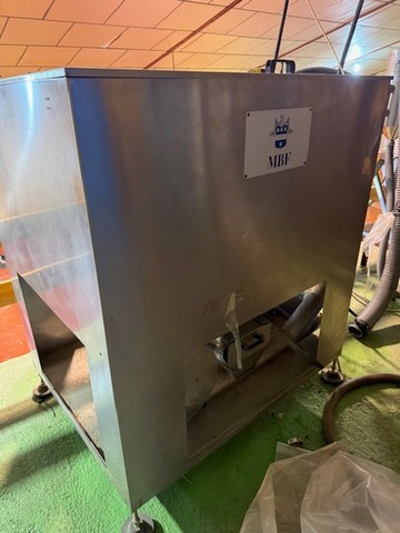 Monoblocco di riempimento MBF 20.20.4 Usato 5