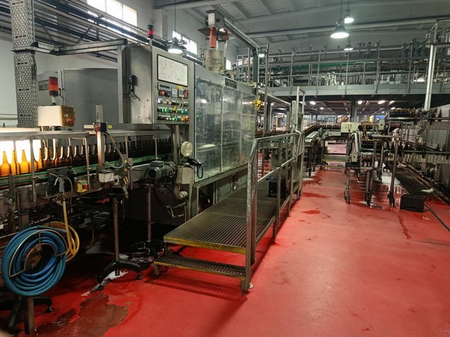 Monoblocco di riempimento krones Soft Drinks 30.000 bph Usato 7
