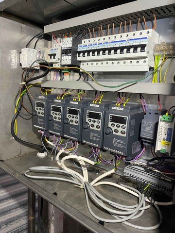 Monoblocco di riempimento Borelli 1.500 bph Usato