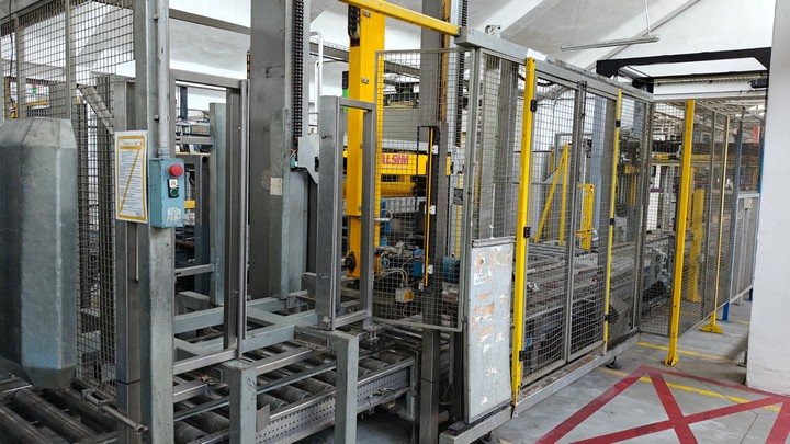 Linea di imbottigliamento PET Sidel 13.500 bph Soft Drinks Usata