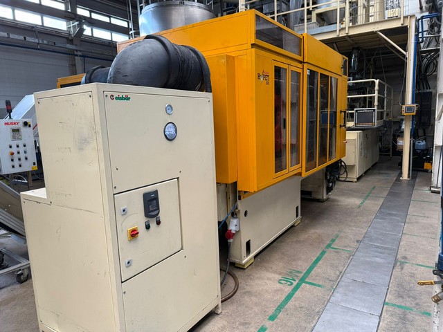 Used PET Prefom Presses Husky 2010 9