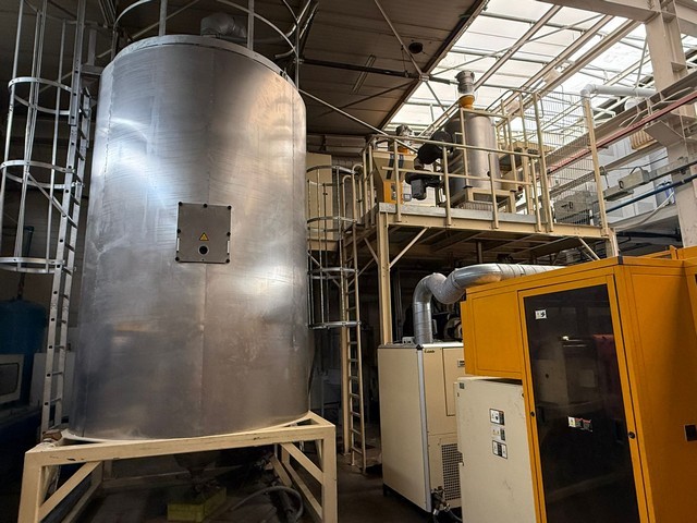 Used PET Prefom Presses Husky 2010 14