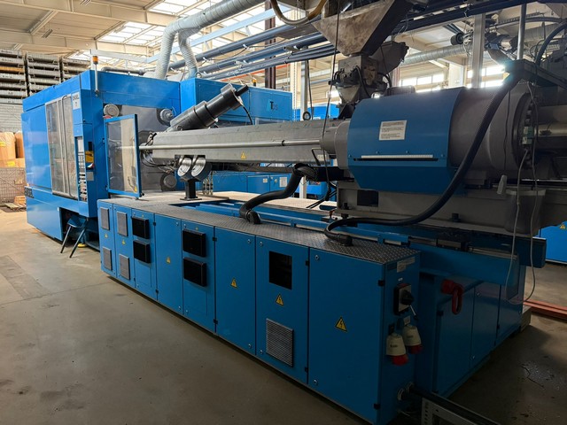 Used Presses Preform PET ENGEL 2004 10
