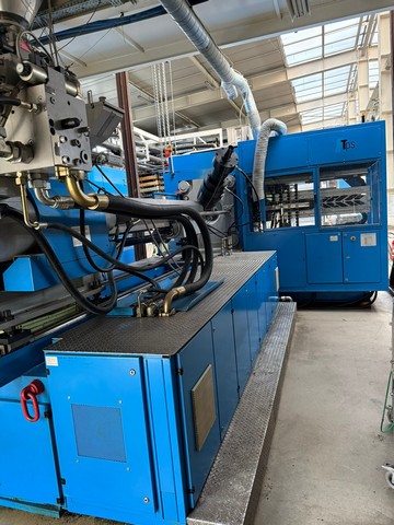Used Presses Preform PET ENGEL 2004 4