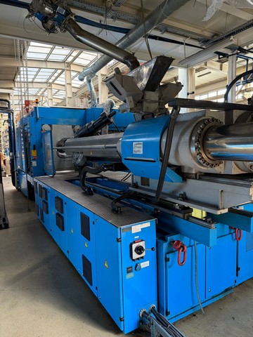Used Presses Preform PET ENGEL 2004 8