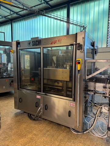 Used Labeller Sacmi Opera 300 adhesive 9