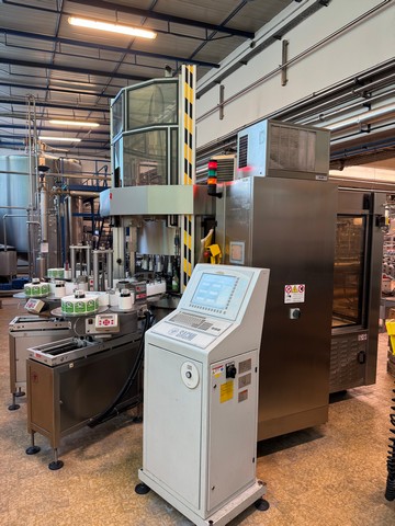 Used Labeller Sacmi Opera 300 adhesive 15