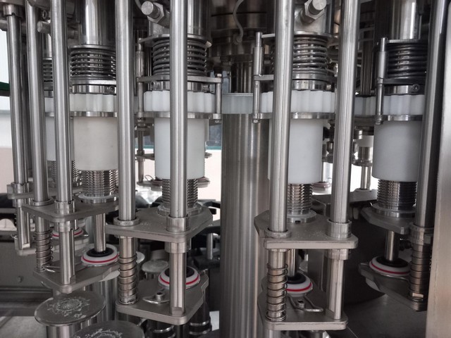 Monoblocco di riempimento MBF 18.18 Usato 5