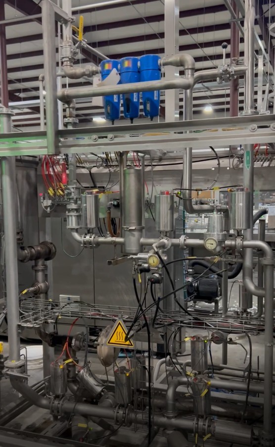 Used Complete Bottling Line KHS PET 54.000 bph 19