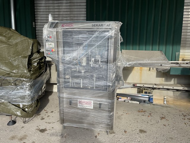 Used Capsuler Kematec 750 bph 2