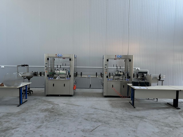Used adhesive Cimec labeller 2