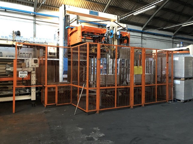 Used PET bottling line for sparkling and still water 6