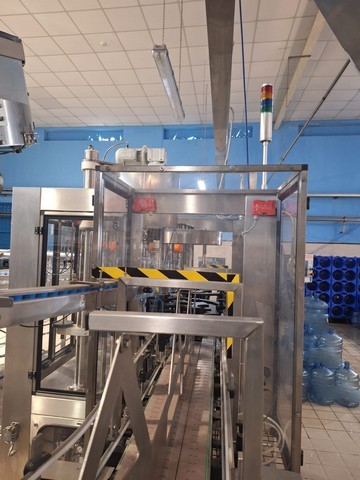 Linea di imbottigliamento usata per acqua PET Kosme 22