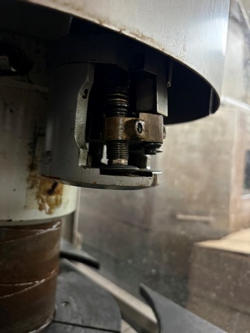 Used Bertolaso aluminum screw 3T capper