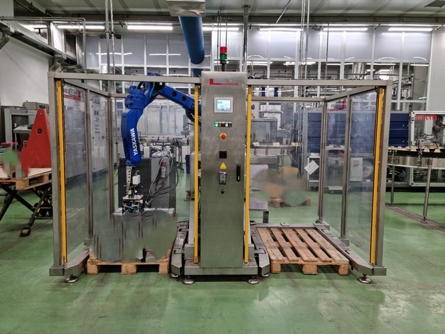 Used Logincon palletizer 5