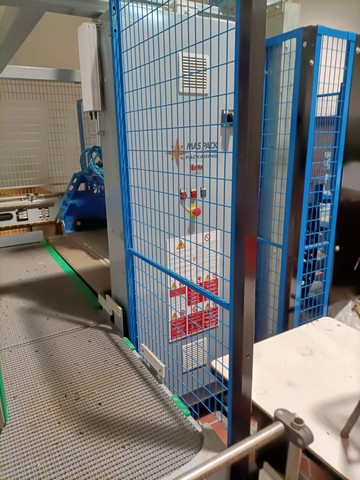 Used gravity glass bottling line 30