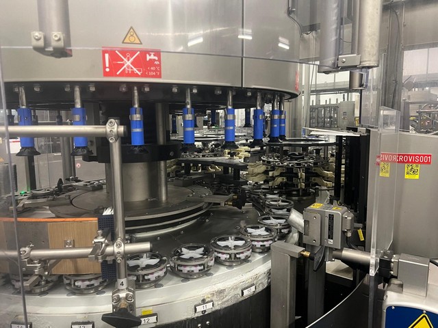 Linea di imbottigliamento usata KHS per vetro 5