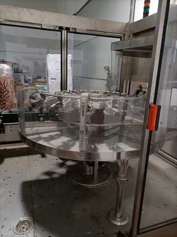 Linea di imbottigliamento usata per vetro a gravità 5