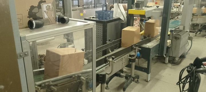 Used APE case packing monoblock consisting of case erector, case packer and case sealer 6
