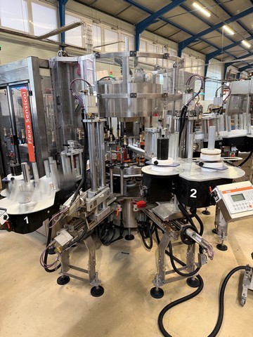 Etichettatrice usata Kosme con 4 stazioni adesive a camma elettronica 4