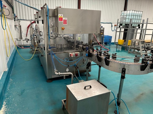 Used Eurostar bottling line for beer in glass bottle 8