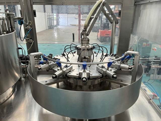 Used Eurostar bottling line for beer in glass bottle 10
