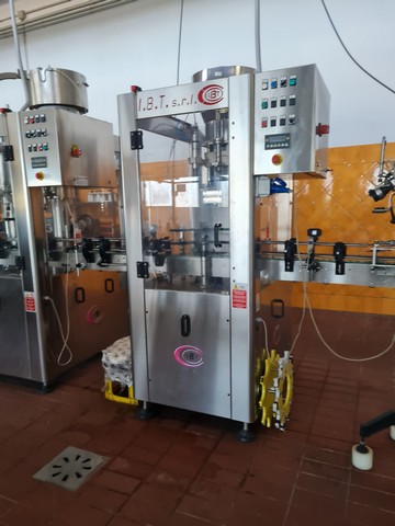 Tappatore I.B.T. monotesta usato per sughero raso 10