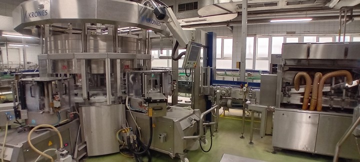 Linea di imbottigliamento usata isobarica per birra in vetro 5