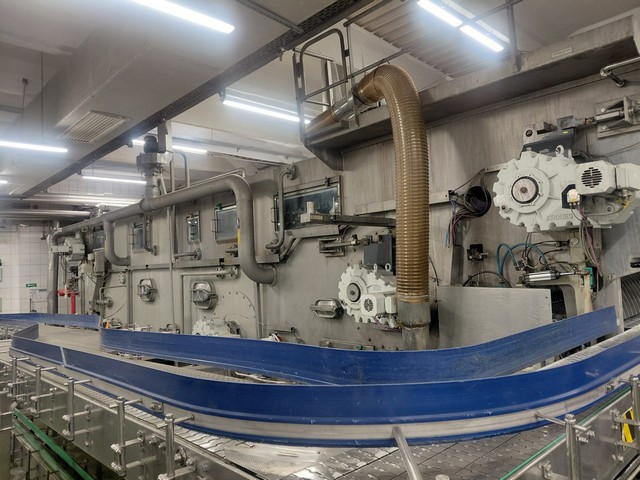 Linea di imbottigliamento usata isobarica per birra in vetro 14